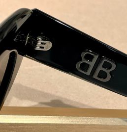 Picture of Balenciga Sunglasses _SKUfw53698311fw